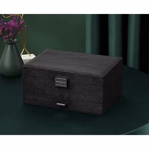 Svart Smyckeskrin – Smyckesförvaring med Fack för Ringar & Halsband