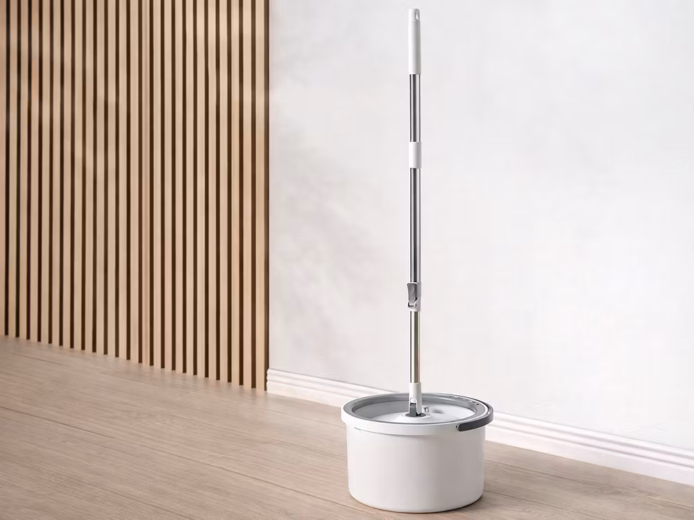 360° roterende moppe med spand og 2 mikrofiberbørster med afløb