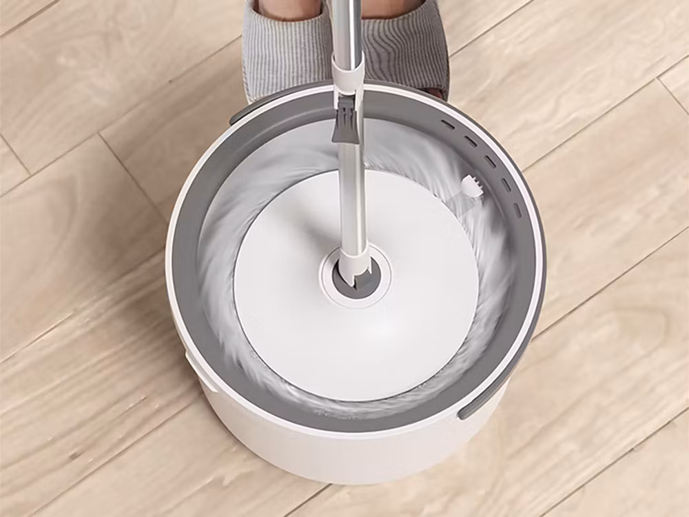 360° roterende moppe med spand og 2 mikrofiberbørster med afløb