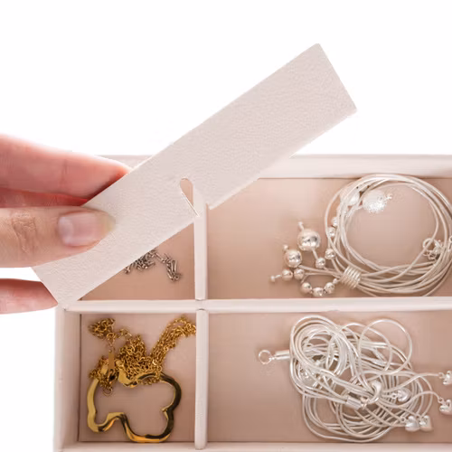 Smyckeskrin Svart Satin – Låsbart Smyckesskåp 20 Fack | BEAUTYLUSHH