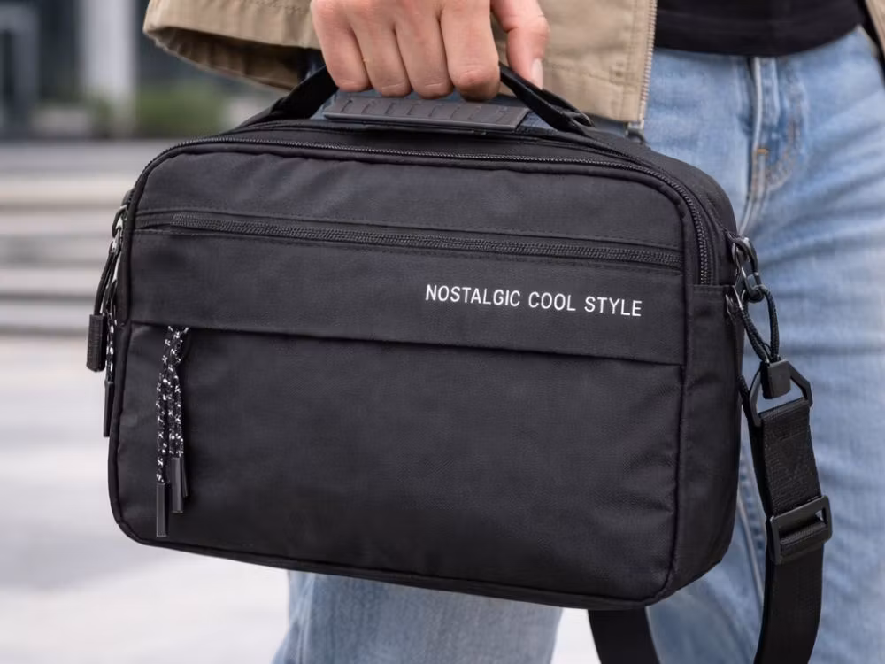 Herrnjurväska axelväska handväska crossbodyväska svart justerbar