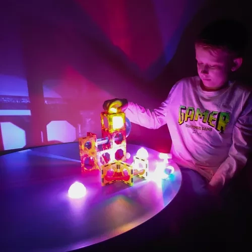 Magnetiska Byggklossar 77 delar – Lysande Byggset Barn