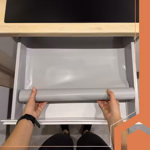 Skridsikker måtte 500×50 grå | Beskyttelse til skuffer og skabe RUHHY