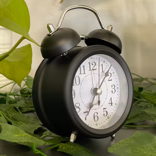Retro Alarm Clock – Klassisk Väckarklocka i Loftstil med LED-belysning