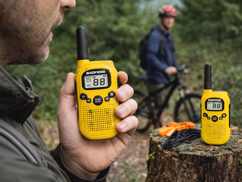 Walkie Talkie 2-pack Baofeng BF-T6 – 2 km räckvidd & uppladdningsbara