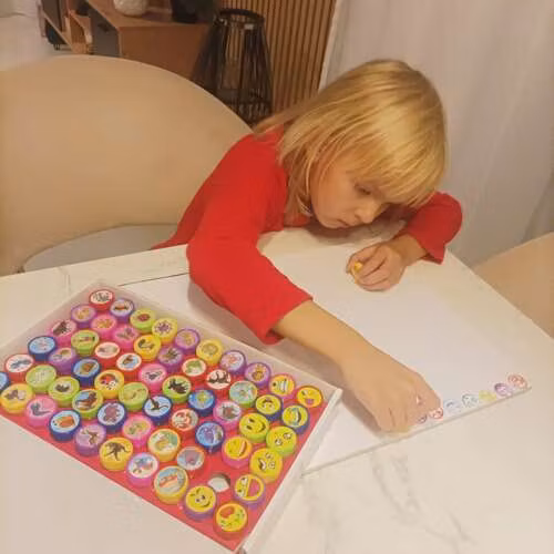 Stämpelset Barn 60 st – Djur & Emojis i Färg