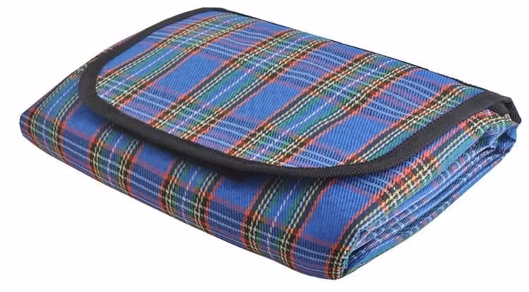 Waterproof picnic blanket blue 145x180 cm - foldable beach blanket