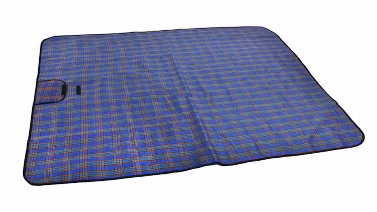 Waterproof picnic blanket blue 145x180 cm - foldable beach blanket