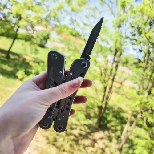 Multiverktyg 13-i-1 + Bits – Kompakt Multitool