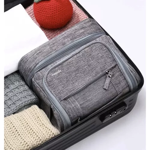 Hanging toiletry bag with 11 compartments – spacious and water-repellent