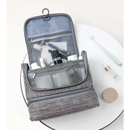 Hanging toiletry bag with 11 compartments – spacious and water-repellent