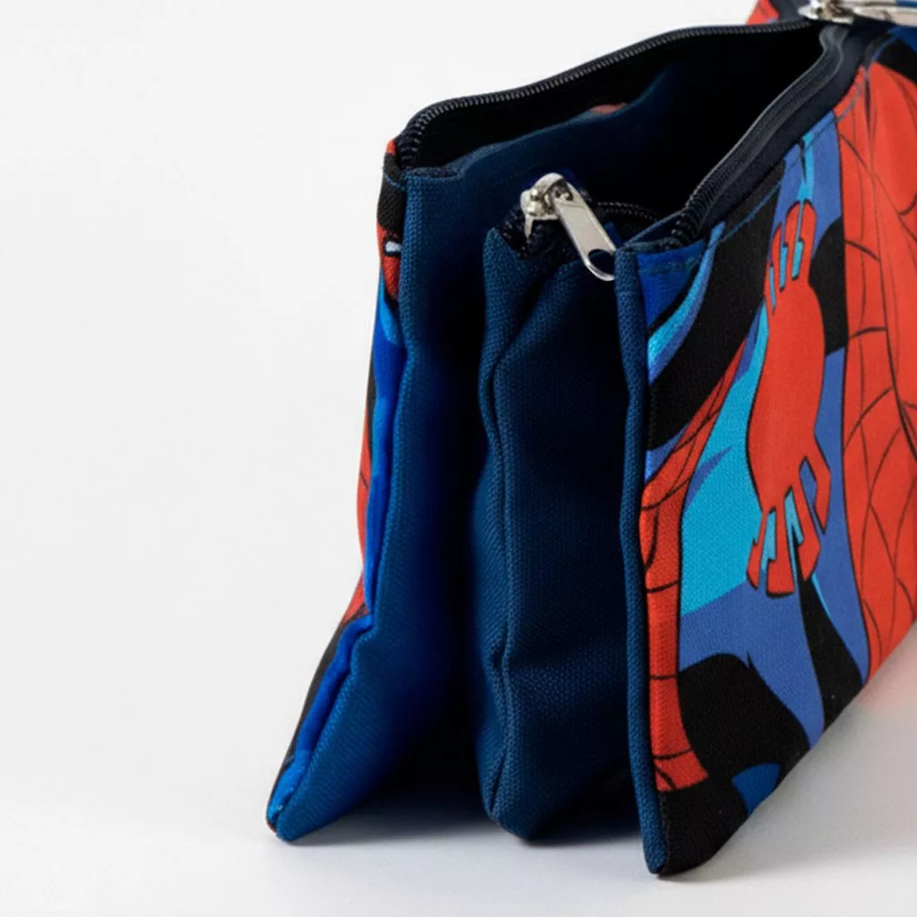 Superman Attack Spiderman pennfodral med 3 fack 23 cm – svart