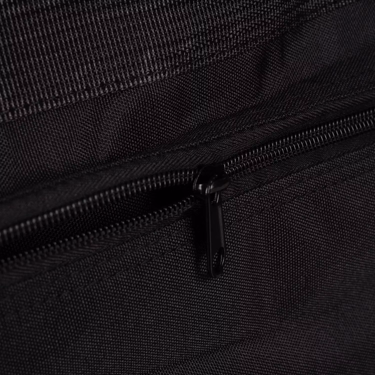 Sports Bag 70 L – Large Travel Bag with Shoulder Strap