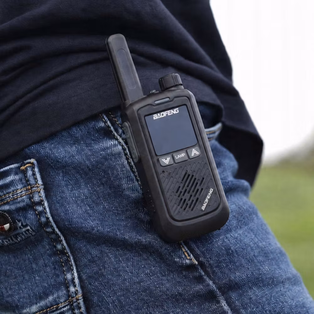 BAOFENG BF-T17 Walkie-Talkie 2-pack – LED & Headset