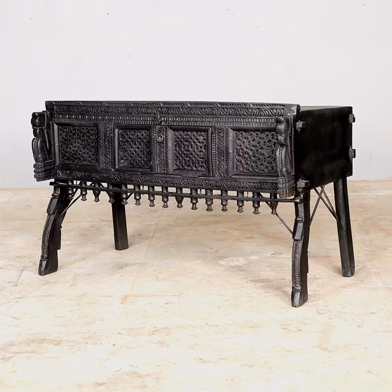 Vintage sideboard Margareta