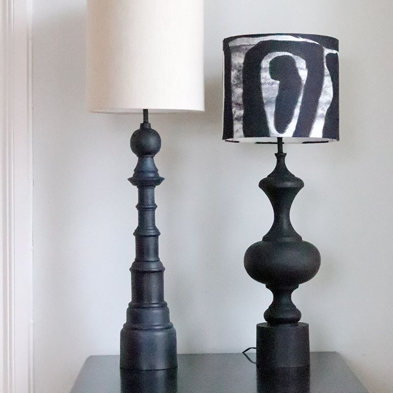 Lampfot Lydie i lackad metall, svart