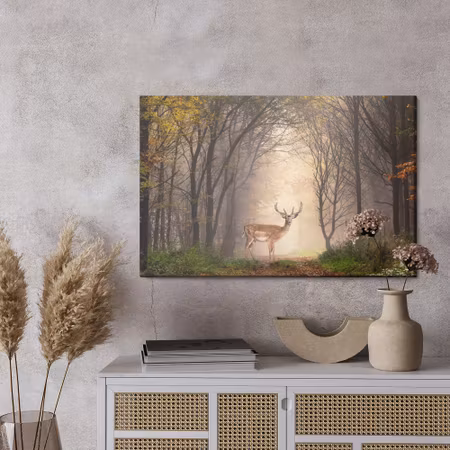 Canvastavla - A deer in the middle of the forest