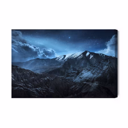 Canvastavla - Picturesque mountain landscape at night