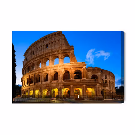 Canvastavla - View of the colosseum in the evening time