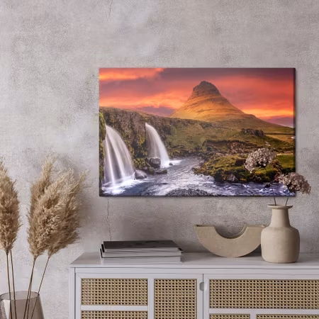 Canvastavla - Kirkjufellsfoss waterfall in iceland