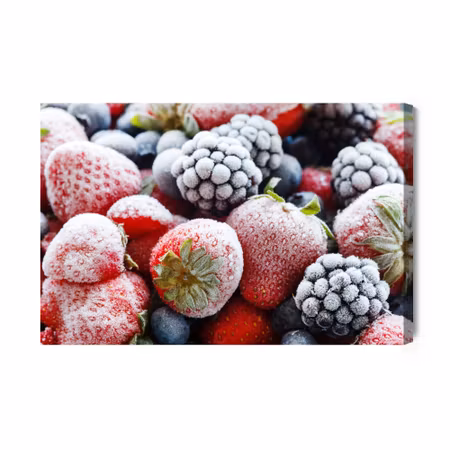 Canvastavla - Strawberries with blackberries