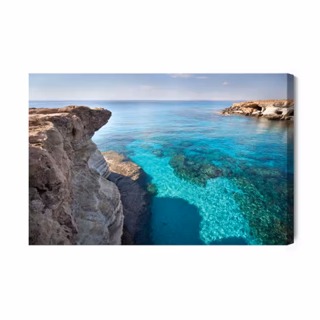 Canvastavla - Cliffs with clear water