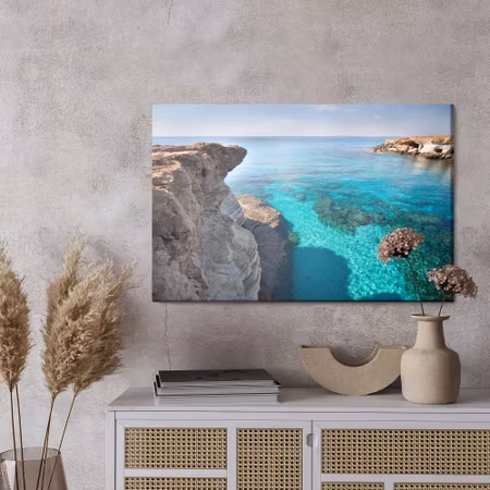 Canvastavla - Cliffs with clear water