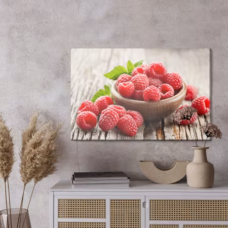 Canvastavla - Fresh raspberries on wooden table
