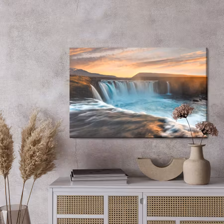 Canvastavla - A majestic waterfall in iceland