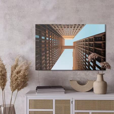 Canvastavla - Huge building, view from below