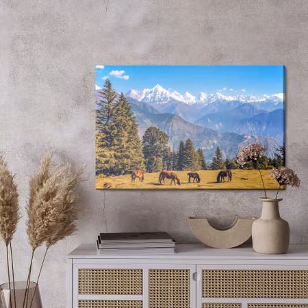 Canvastavla - Horses and mountain landscape