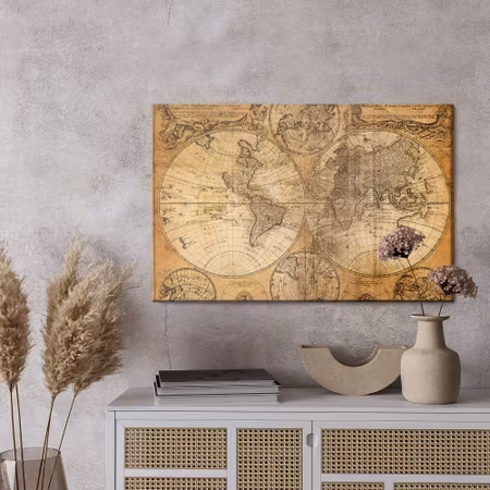 Canvastavla - Old world map from 18th century
