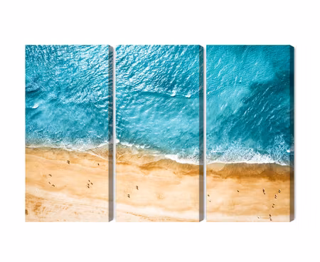 Canvastavla - Aerial view of the ocean and the beach