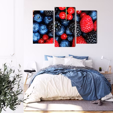 Canvastavla - Forest fruits on a macro scale