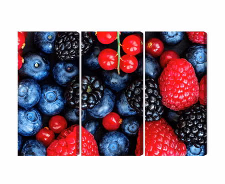 Canvastavla - Forest fruits on a macro scale