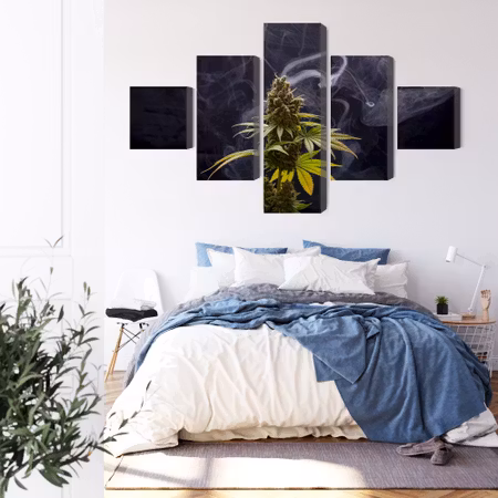 Canvastavla - Cannabis plant on a smoky background