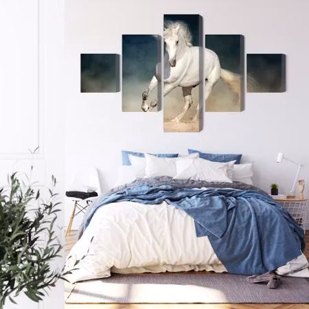 Canvastavla - A white horse at a gallop