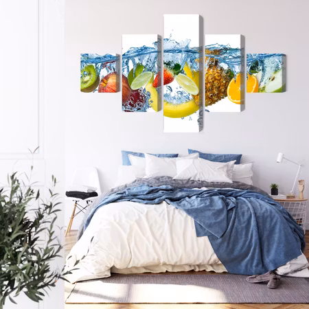 Canvastavla - Fresh fruit in the water