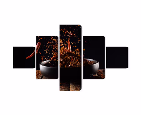 Canvastavla - Cayenne pepper in flight