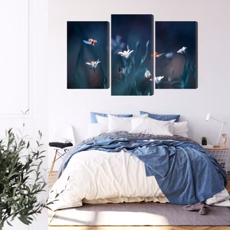 Canvastavla - Ladybugs and wildflowers on a macro scale