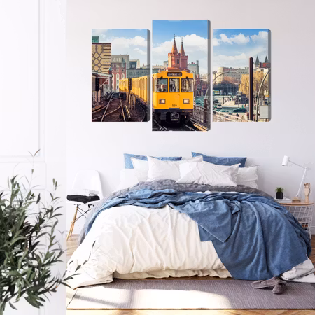 Canvastavla - Yellow train in berlin on the railroad