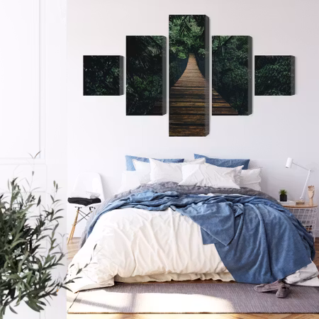 Canvastavla - Wooden suspension bridge in the forest