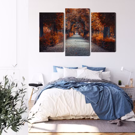 Canvastavla - A path deep into the autumn forest