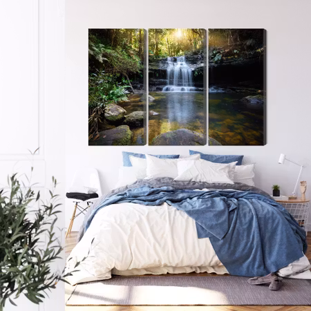 Canvastavla - A waterfall in the bush