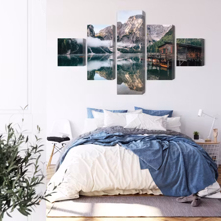 Canvastavla - A cottage on the italian lake braies 3d