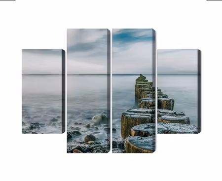 Canvastavla - Rocky beach and 3d wooden breakwaters