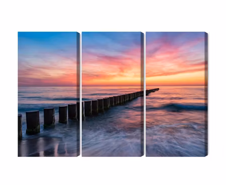 Canvastavla - The baltic sea with wooden breakwaters