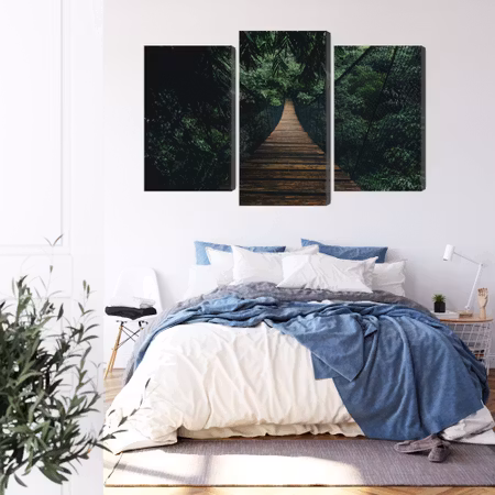 Canvastavla - Wooden suspension bridge in the forest