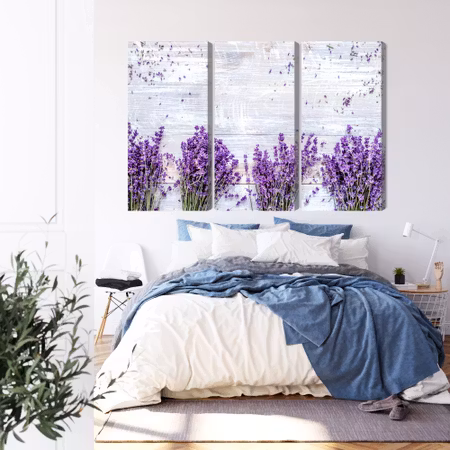 Canvastavla - Lavender flowers on a rustic wooden