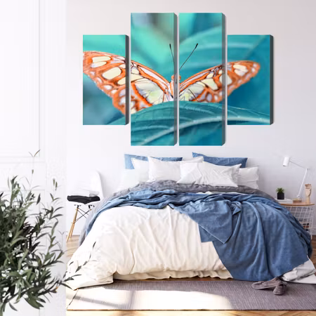 Canvastavla - Multipart a Butterfly on a Leaf on